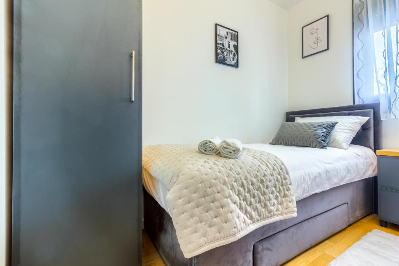 Luxury Apartment Petra Сплит Екстериор снимка