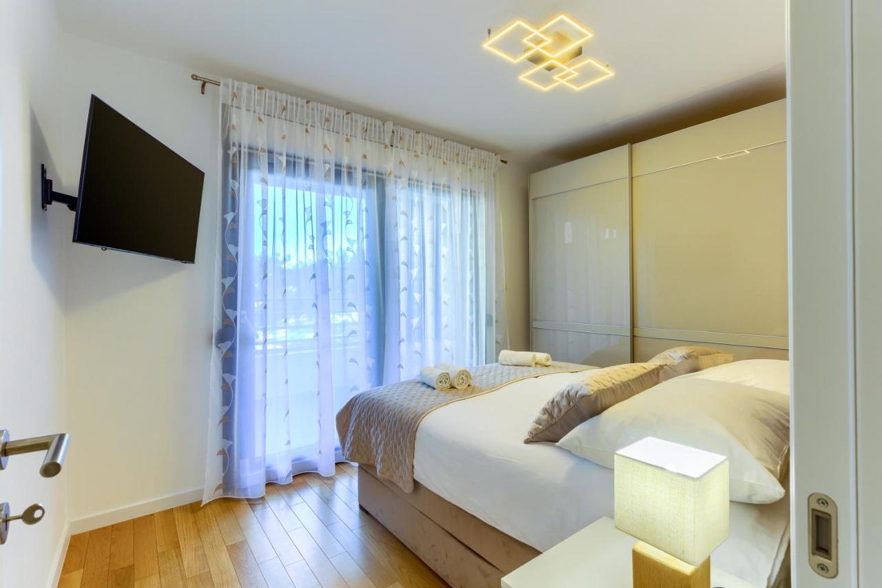 Luxury Apartment Petra Сплит Екстериор снимка