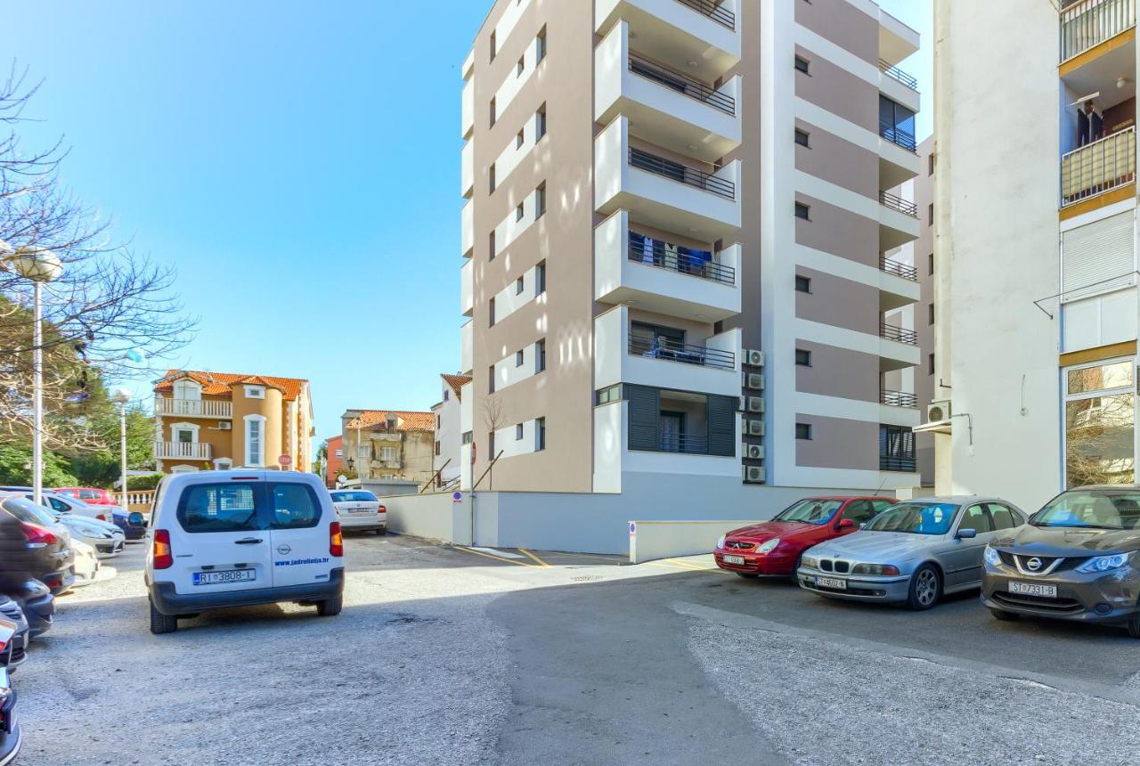 Luxury Apartment Petra Сплит Екстериор снимка