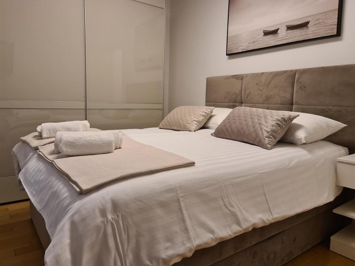 Luxury Apartment Petra Сплит Екстериор снимка